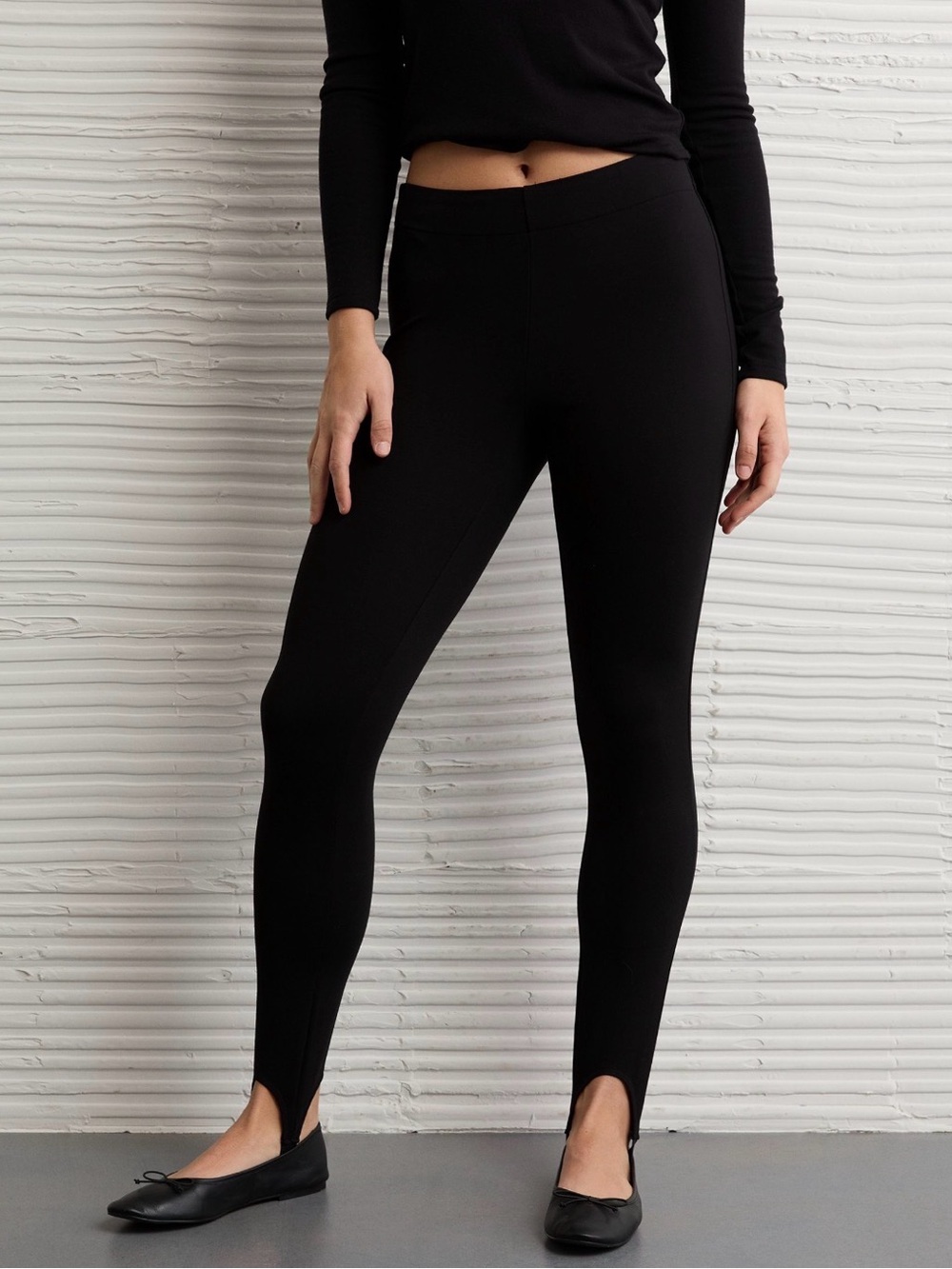 Black Women's Slim Fit Ankle Leggings